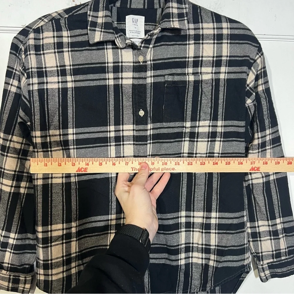 GAP Girls Flannel Shirt Black and White Plaid Size 10